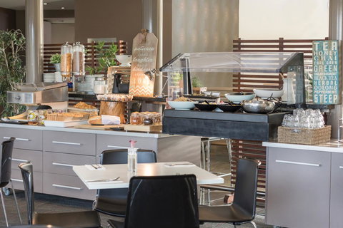 Travelodge Hotel Hobart Airport - VIC Tourism 14