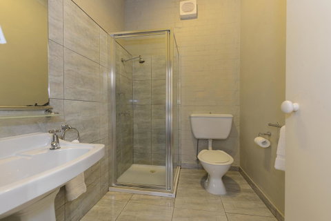 Edinburgh Gallery Bed & Breakfast - VIC Tourism 15