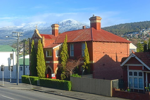 Edinburgh Gallery Bed & Breakfast - VIC Tourism 0