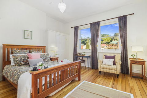 Cygnet Old Bank - VIC Tourism 7