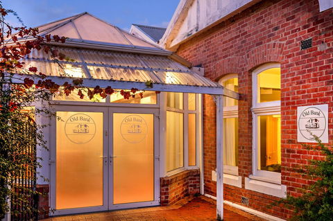 Cygnet Old Bank - VIC Tourism 28