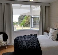 Beach Hut Scamander - VIC Tourism