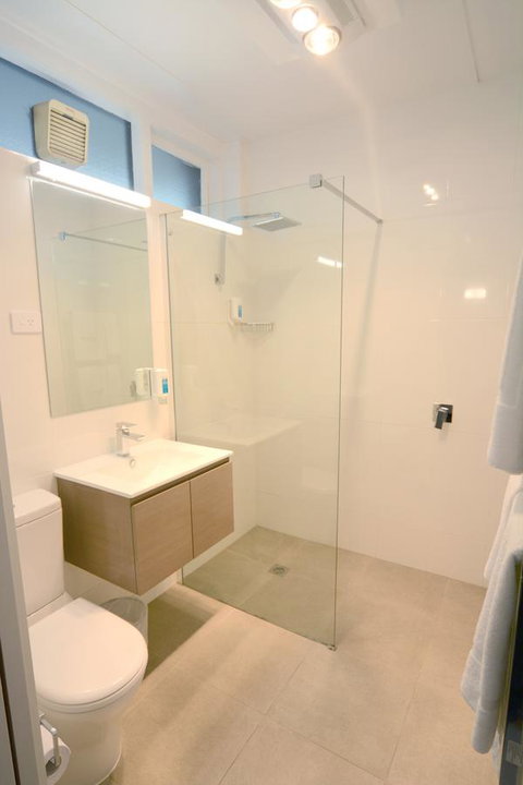 Bridge Hotel - VIC Tourism 9