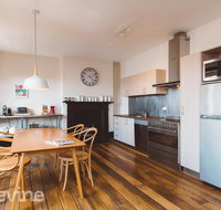 Devine Stays - Westside Apartment on Elizabeth - VIC Tourism