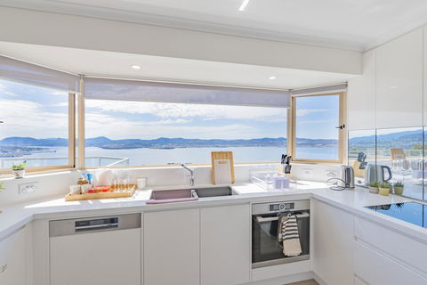 Nature & Relax House, Panoramic Sea View, Free Parking 37 - VIC Tourism 4