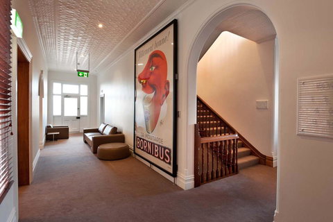 Ikon Hotel - VIC Tourism 0