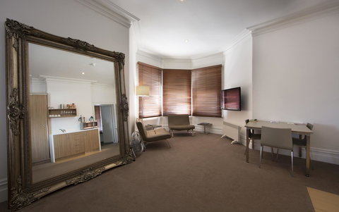 Ikon Hotel - VIC Tourism 12