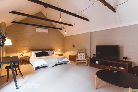 Devine Stays - Hayloft On ELizabeth - VIC Tourism 1