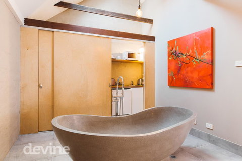 Devine Stays - Hayloft On ELizabeth - VIC Tourism 3