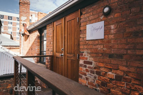Devine Stays - Hayloft On ELizabeth - VIC Tourism 10