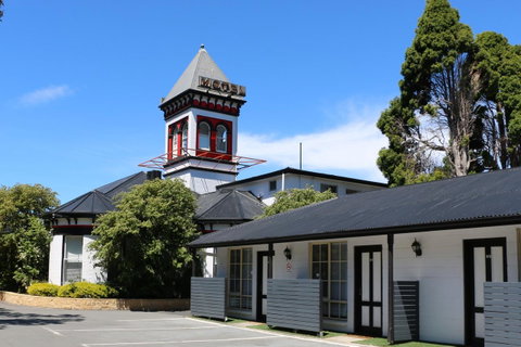 Hobart Tower Motel - VIC Tourism 0