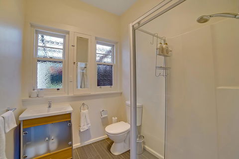 Gorgeous Hobart Accommodation - Park On Park - New Town - VIC Tourism 42