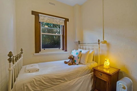 Gorgeous Hobart Accommodation - Park On Park - New Town - VIC Tourism 32