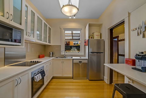 Gorgeous Hobart Accommodation - Park On Park - New Town - VIC Tourism 19