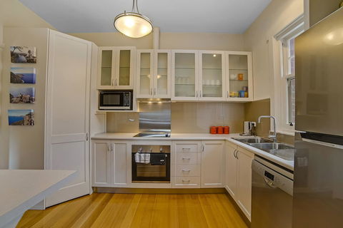 Gorgeous Hobart Accommodation - Park On Park - New Town - VIC Tourism 18