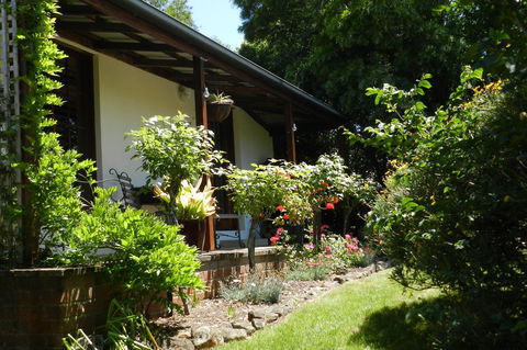 Wagners Cottages - VIC Tourism 3