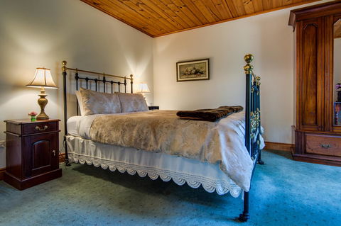 Wagners Cottages - VIC Tourism 20