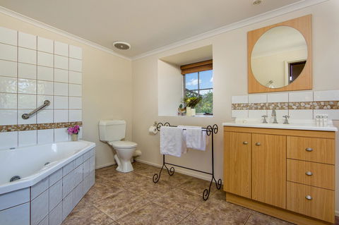 Wagners Cottages - VIC Tourism 1