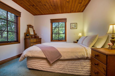 Wagners Cottages - VIC Tourism 16
