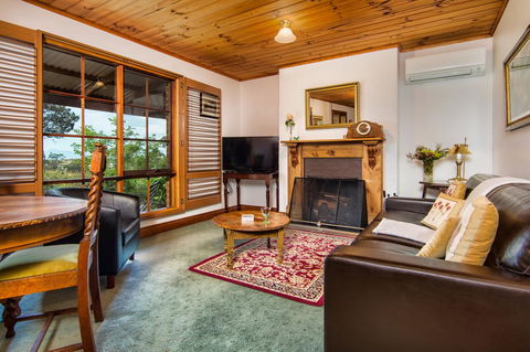 Wagners Cottages - VIC Tourism 15