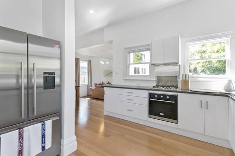 Amberley - VIC Tourism 7