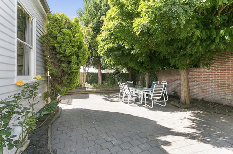 Amberley - VIC Tourism 10