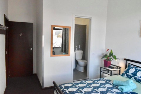 Hobart's Accommodation & Hostel - VIC Tourism 4