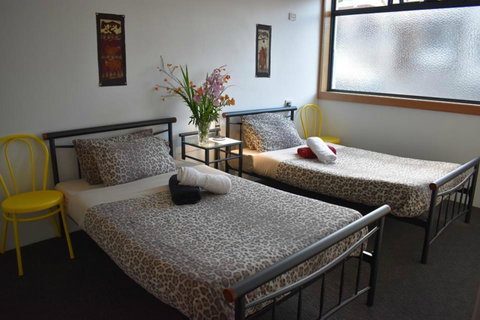 Hobart's Accommodation & Hostel - VIC Tourism 23