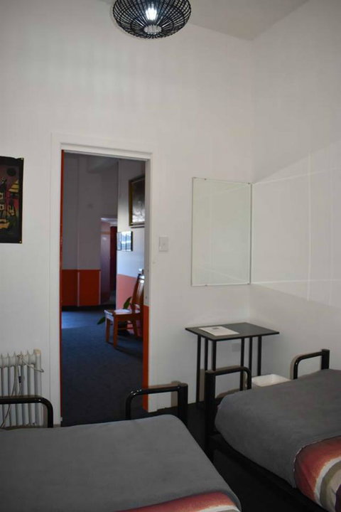 Hobart's Accommodation & Hostel - VIC Tourism 15