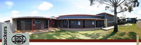 Swansea Backpacker Lodge - VIC Tourism 24
