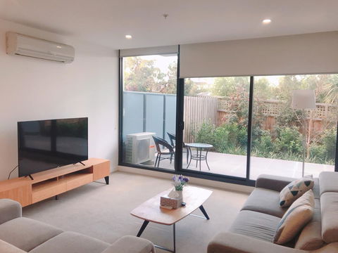 Ellia Doncaster Apartment - VIC Tourism 3
