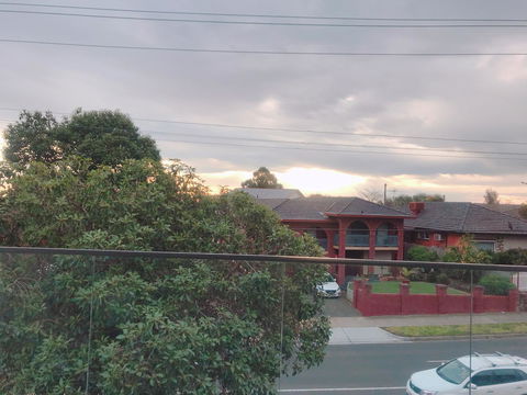 Ellia Doncaster Apartment - VIC Tourism 2