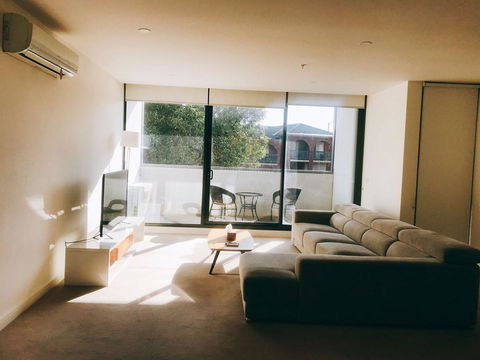 Ellia Doncaster Apartment - VIC Tourism 7