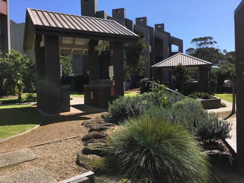Cumberland Lorne Resort - VIC Tourism 1