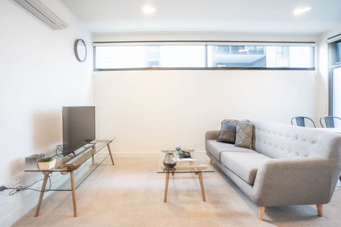 Poplar Apartments - VIC Tourism 1