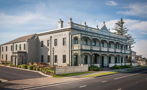 The Royal Hotel Mornington - VIC Tourism 18