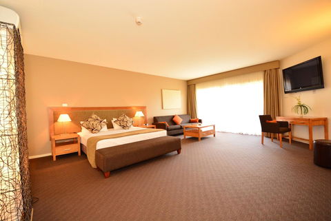Mornington Hotel - VIC Tourism 35