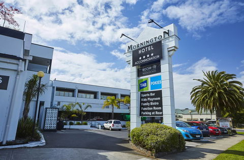 Mornington Hotel - VIC Tourism 3