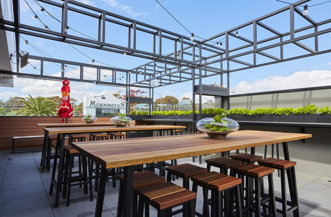 Mornington Hotel - VIC Tourism 7