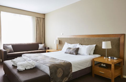 Mornington Hotel - VIC Tourism 23