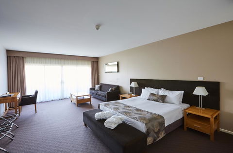 Mornington Hotel - VIC Tourism 19