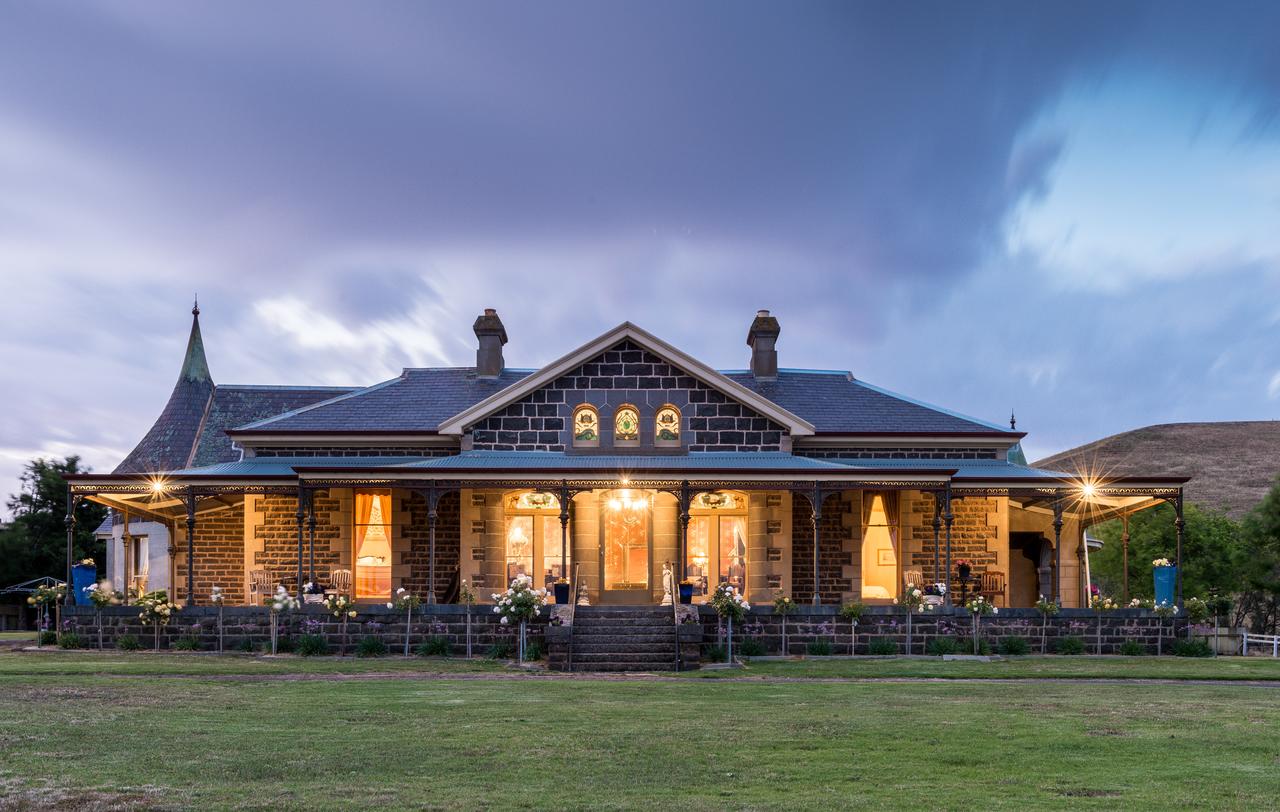  VIC Tourism
