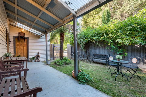 Avalon House - VIC Tourism 32