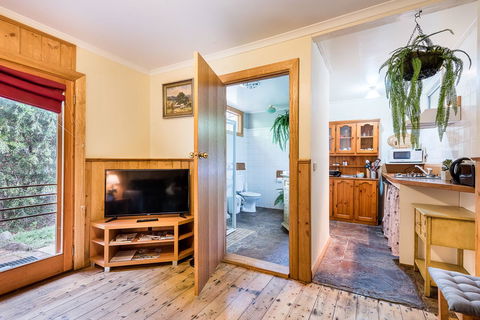 Avalon House - VIC Tourism 42