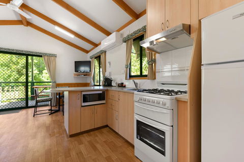 Bright Riverside Holiday Park - VIC Tourism 22