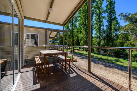 Bright Riverside Holiday Park - VIC Tourism 5