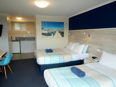 Apollo Bay Waterfront Motor Inn - VIC Tourism 15