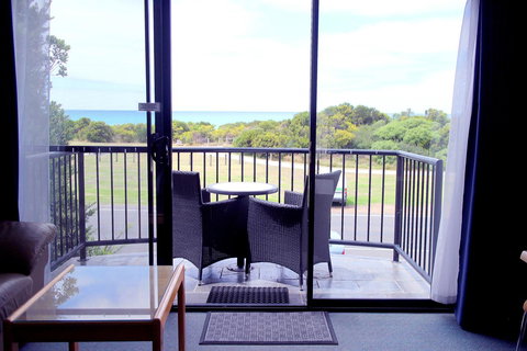Apollo Bay Waterfront Motor Inn - VIC Tourism 27