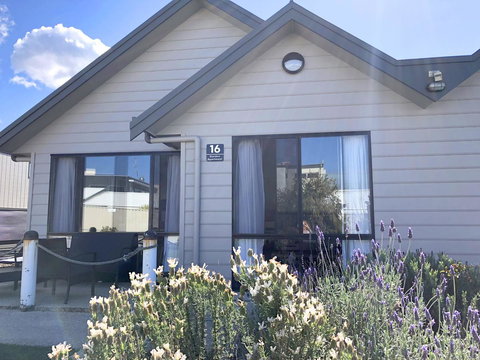 Apollo Bay Waterfront Motor Inn - VIC Tourism 20