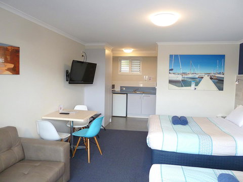 Apollo Bay Waterfront Motor Inn - VIC Tourism 18